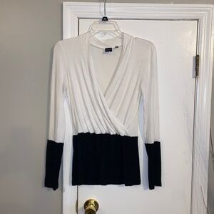 Black Saks Fifth Avenue size Xs blouse